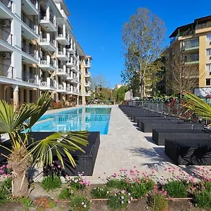 Emilia Romana Park Apart-hotel