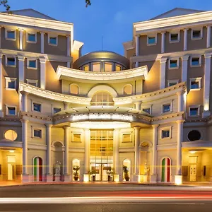 Rome Palace Deluxe Napospart
