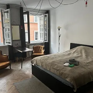 Private Wroniecka 6 - Parking Apartament